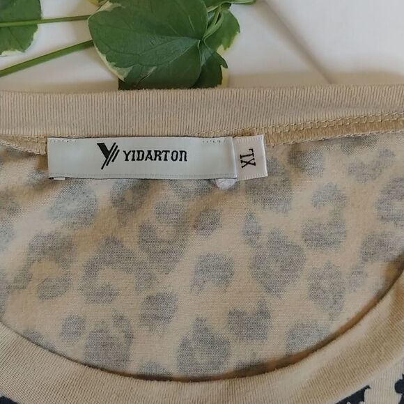 Yidarton. Trendy Cheetah Print T-shirt. Size XL. - Picture 3 of 4